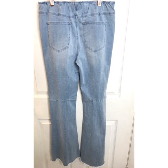 High Rise Flare Stretchy Jeans ✨ - Picture 3 of 8